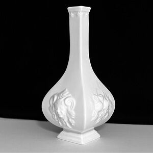 METROPOLITAN MUSEUM Reproduction of 1700s MEISSEN SAKE BOTTLE / 7.5 Inch / SATYR